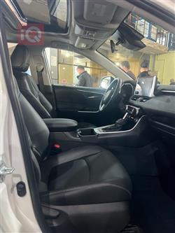 تۆیۆتا ڕاڤ 4